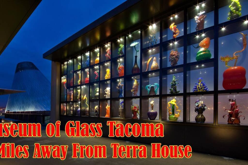 Terra House Tacoma - Ev Power Station, Crib, Stroller, High Chair Ngoại thất bức ảnh